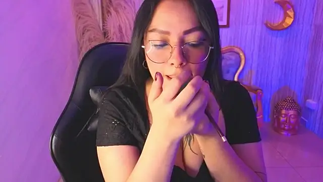 lexie s online show from 12-20-25, 08:12