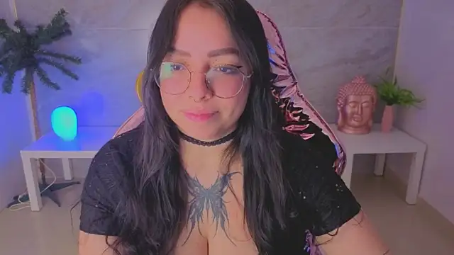 lexie s online show from 05-01-26, 03:22