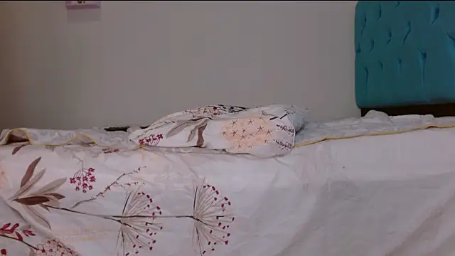 luna kisshotnasty online show from 11-26-25, 02:39