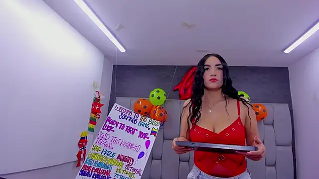 Snapshot of Sarita_Ass chatting on 06-17-26, 04:45 Sarita Ass online show from 06-17-26, 04:45