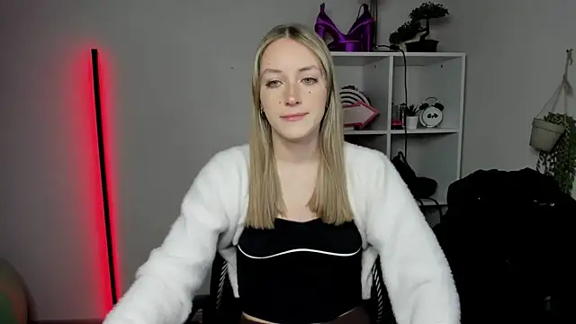 EvelynBlond online show from 03-16-26, 06:28