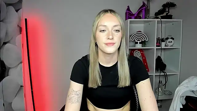 EvelynBlond online show from 02-16-26, 06:50