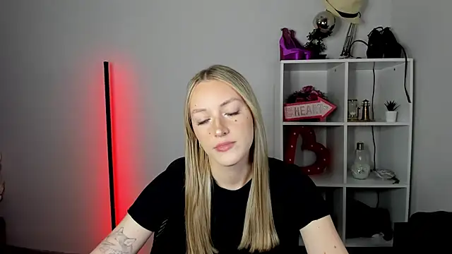 EvelynBlond online show from 07-01-26, 12:38