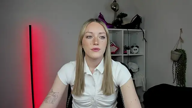 EvelynBlond online show from 03-31-26, 12:29