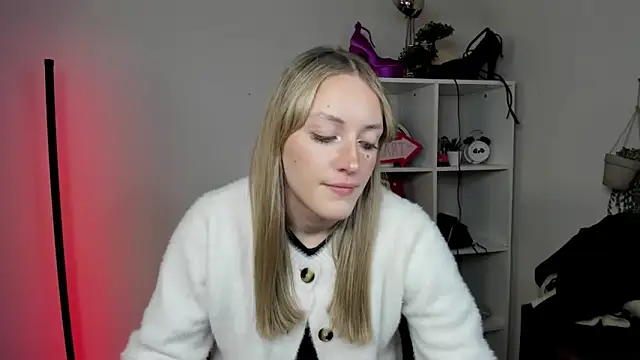 EvelynBlond online show from 03-26-26, 06:28