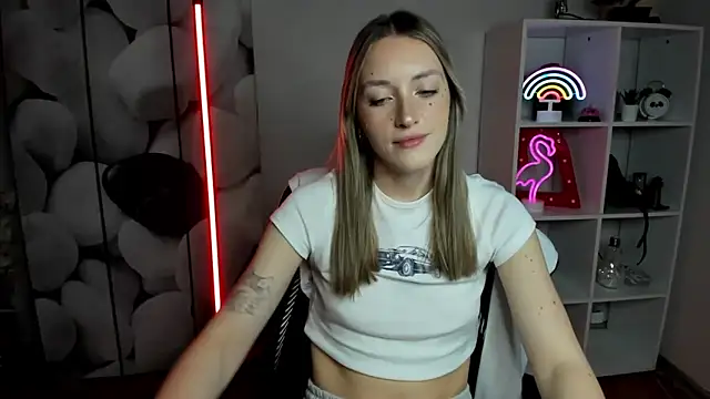 EvelynBlond online show from 12-19-25, 01:35