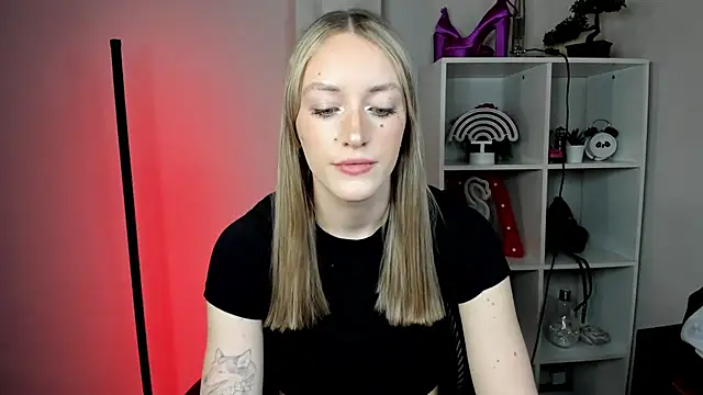 EvelynBlond online show from 02-24-26, 01:45