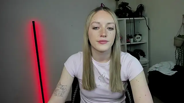 EvelynBlond online show from 04-13-26, 12:31