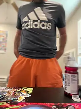 strippingmale1 online show from 06-01-26, 04:50