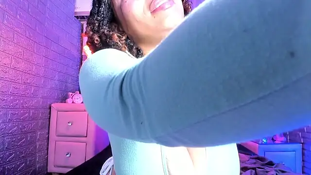 NayaScarlet online show from 04-16-26, 07:14