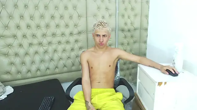 HollmanFronsh online show from 11-30-25, 02:01