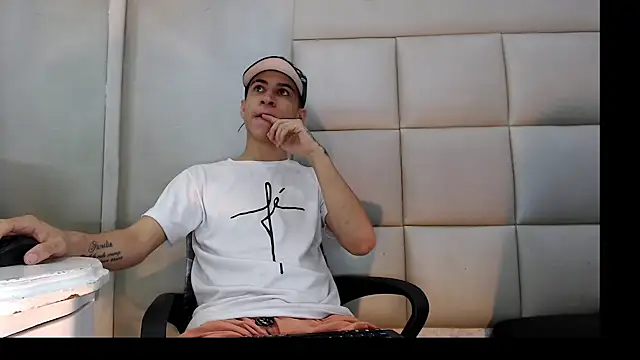 HollmanFronsh online show from 01-15-26, 02:26