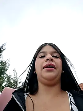 Layla-daring online show from 01-09-26, 01:07