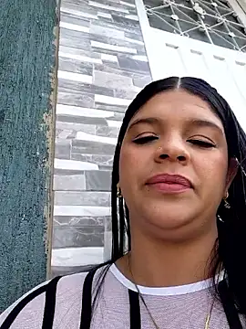 Layla-daring online show from 04-16-26, 06:30