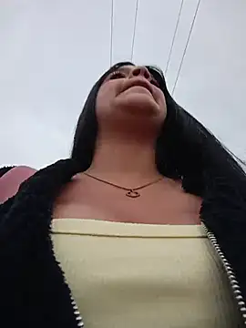 Layla-daring online show from 02-15-26, 11:42