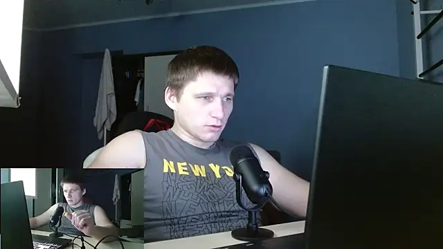 Snapshot of Poliglotjoe1 chatting on 02-15-26, 03:33 Poliglotjoe1 online show from 02-15-26, 03:33