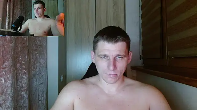 Snapshot of Poliglotjoe1 chatting on 03-04-26, 02:41 Poliglotjoe1 online show from 03-04-26, 02:41