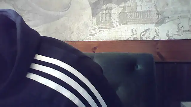 Snapshot of Poliglotjoe1 chatting on 01-19-26, 09:24 Poliglotjoe1 online show from 01-19-26, 09:24