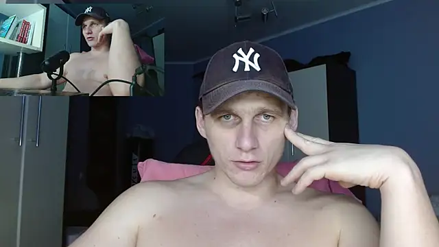 Poliglotjoe1 online show from 12-23-25, 09:41