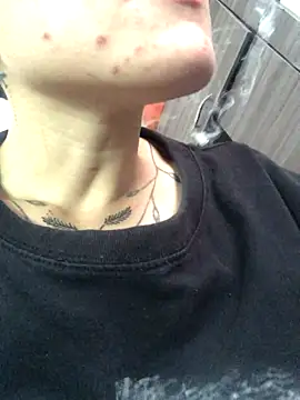 Snapshot of megan_NL chatting on 11-20-25, 07:47 megan NL online show from 11-20-25, 07:47