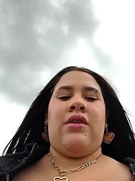 Kendra-daring online show from 04-30-26, 05:53