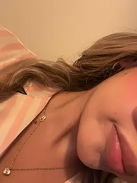 saliha pinky  online show from 01-14-26, 12:03