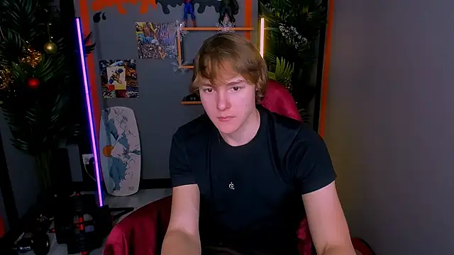 DonaldWoon online show from 12-16-25, 04:33