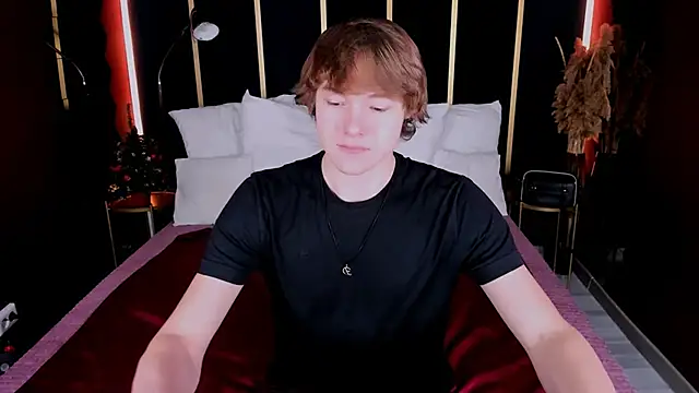 DonaldWoon online show from 12-21-25, 06:04