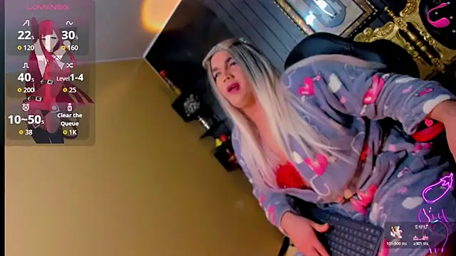 Snapshot of Brittany_colorado chatting on 11-20-25, 12:17 Brittany colorado online show from 11-20-25, 12:17