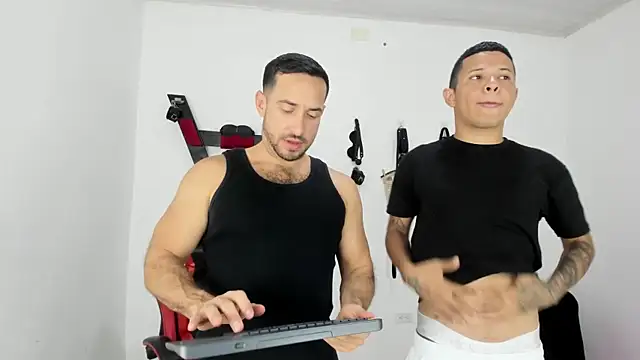 Snapshot of RoughSex_and_BDSM chatting on 11-20-25, 03:29 RoughSex and BDSM online show from 11-20-25, 03:29