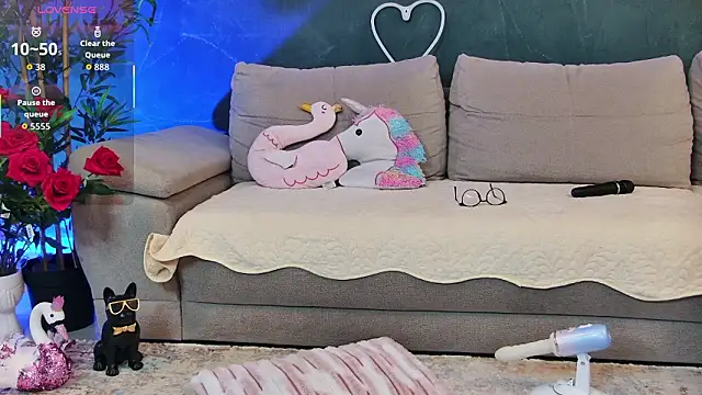 AlessiaDebbie online show from 02-21-26, 09:06