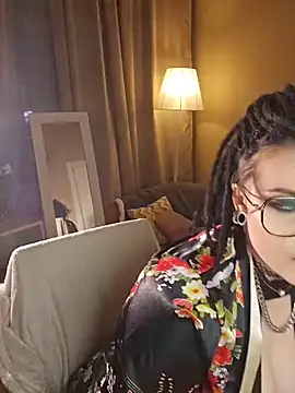 Snapshot of olonho_estel chatting on 04-07-26, 11:28 olonho estel online show from 04-07-26, 11:28