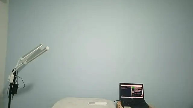 nelielg6 online show from 12-20-25, 03:09