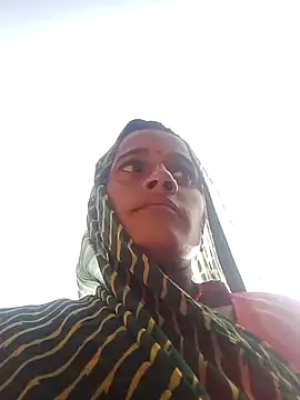 Xxx suhana online show from 11-27-25, 07:53