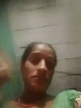 Xxx suhana online show from 04-20-26, 07:48