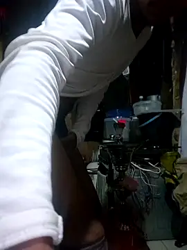 Eezxxx online show from 03-07-26, 09:20