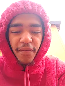 Eezxxx online show from 12-15-25, 06:19