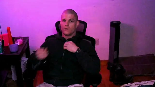 Snapshot of JockNThirsty chatting on 03-17-26, 12:24 JockNThirsty online show from 03-17-26, 12:24