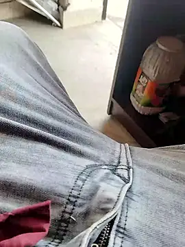 Roy   121 online show from 03-22-26, 06:48