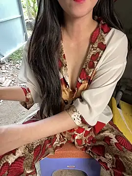 XndSeraphina online show from 02-04-26, 09:48