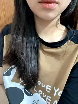 XndSeraphina online show from 11-21-25, 03:05