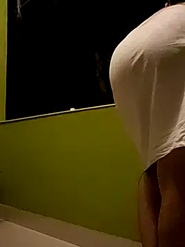 Meow buggie online show from 01-14-26, 04:32