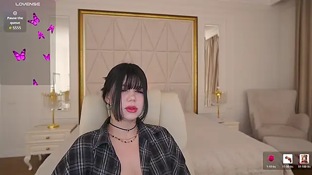 NightAylin online show from 04-07-26, 08:54