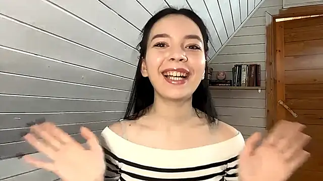 Snapshot of KiyokoEeds chatting on 11-21-25, 07:07 KiyokoEeds online show from 11-21-25, 07:07