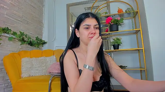 SerennaNoir online show from 01-14-26, 05:33