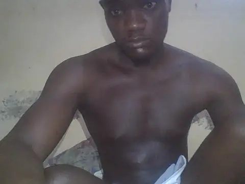 UsTwo  online show from 11-30-25, 05:41