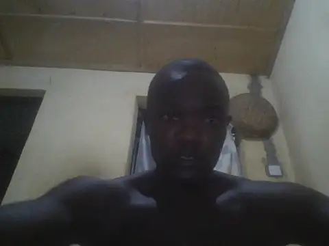 UsTwo  online show from 11-22-25, 07:13