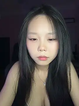 Snapshot of Kiee-lee chatting on 06-22-26, 02:03 Kiee-lee online show from 06-22-26, 02:03
