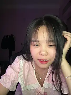 Kiee-lee online show from 05-13-26, 03:41