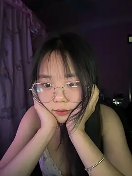 Kiee-lee online show from 04-10-26, 02:13